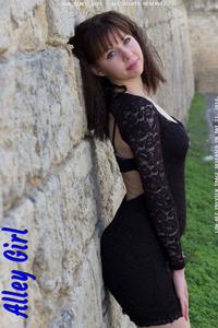 Alley_Girl_5_23_2014